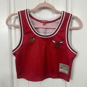 Chicago Bulls Mitchell & Ness red cropped mesh jersey tank. XS